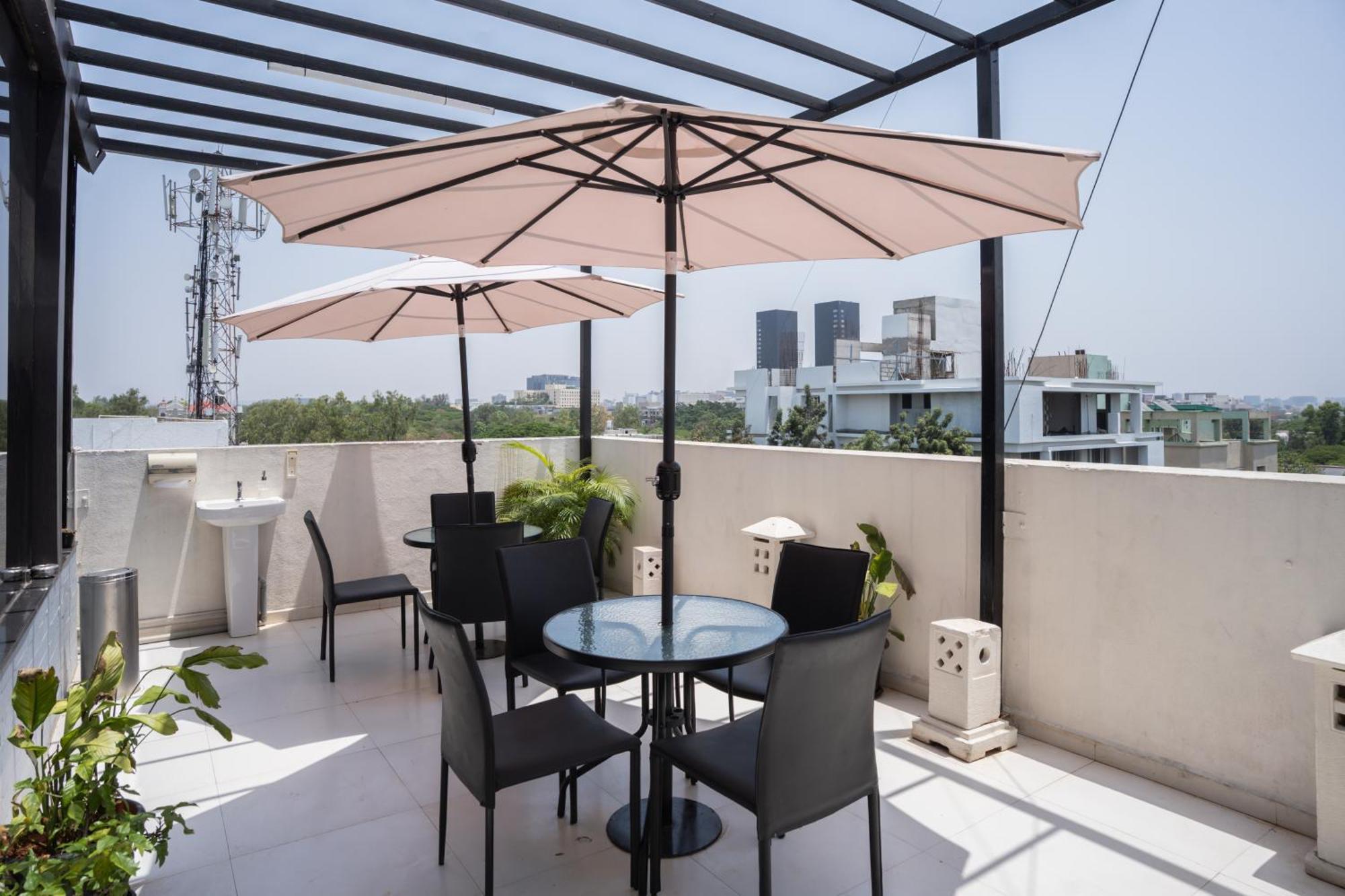 Ar Fontana Bay Aparthotel